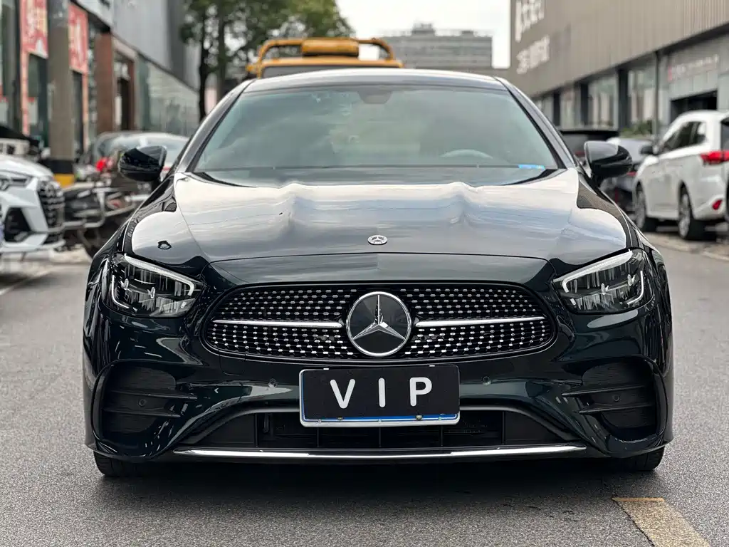 Mercedes-Benz E-Class 2022