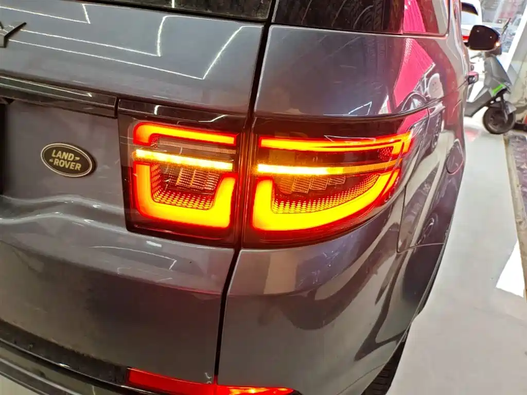 Land Rover Discovery Sport 2022 — фото 8