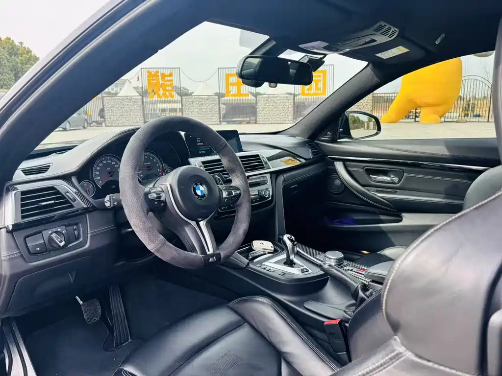 BMW M4 2018 — фото 6