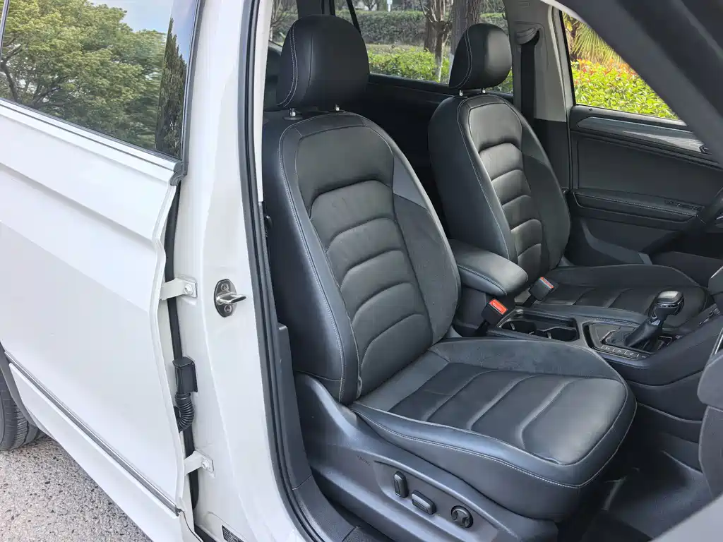 Volkswagen Tiguan L 2021 — фото 24