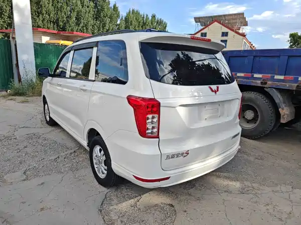 Wuling Hongguang 2023