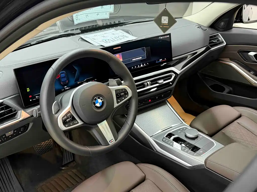 BMW 3 Series 2025 — фото 12