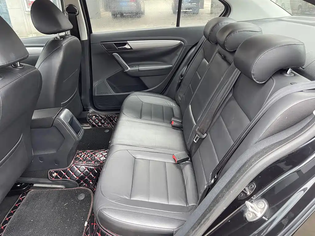 Volkswagen Lavida 2015