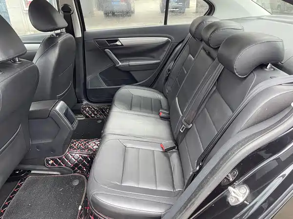 Volkswagen Lavida 2015