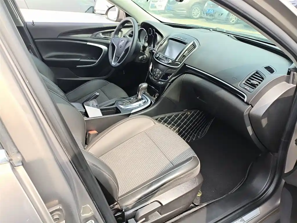 Buick Regal 2015 — фото 25