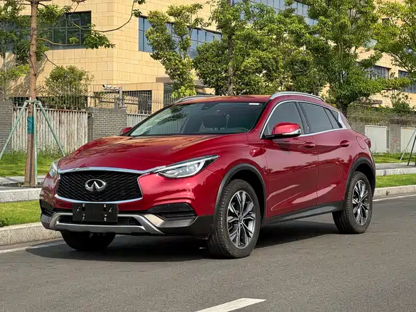 Infiniti QX30 2019