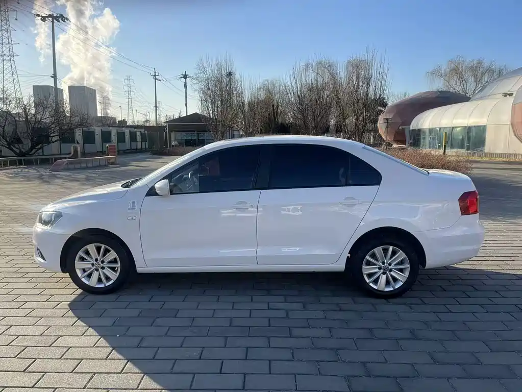 Volkswagen Jetta 2015 — фото 2