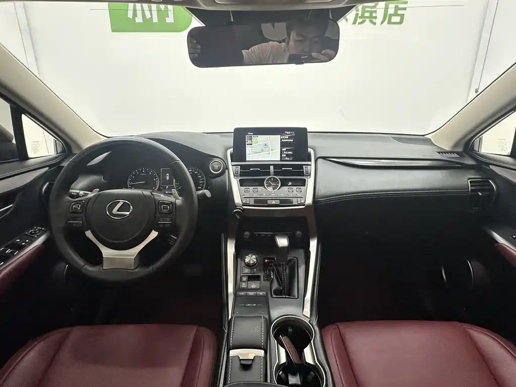 Lexus NX 2021 — фото 10