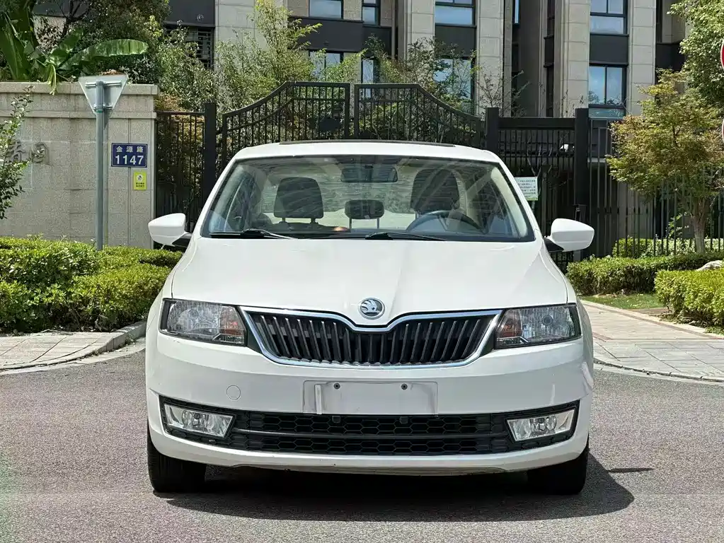 Skoda Rapid 2013