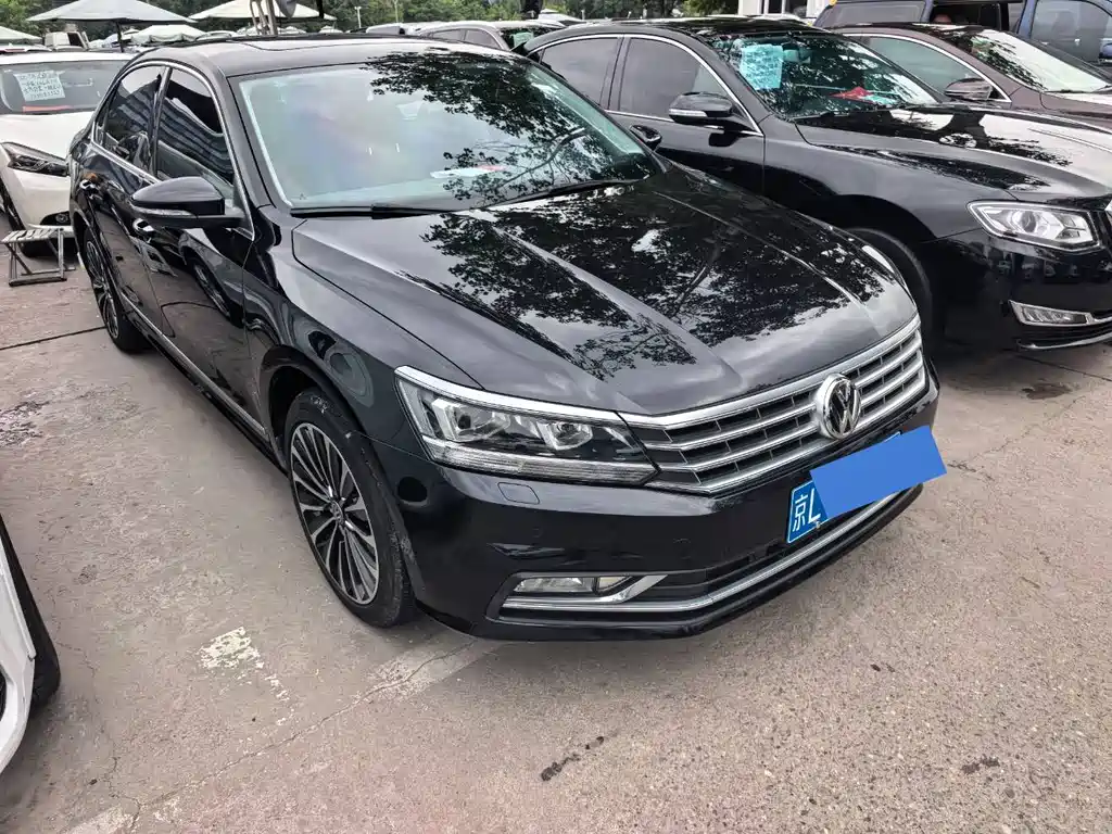 Volkswagen Passat 2017 — фото 2