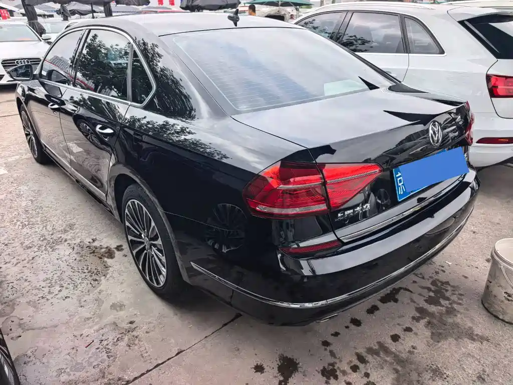 Volkswagen Passat 2017 — фото 4