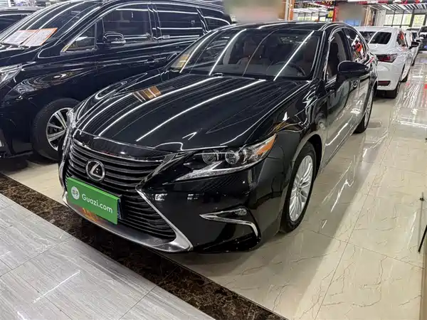 Lexus ES 2015