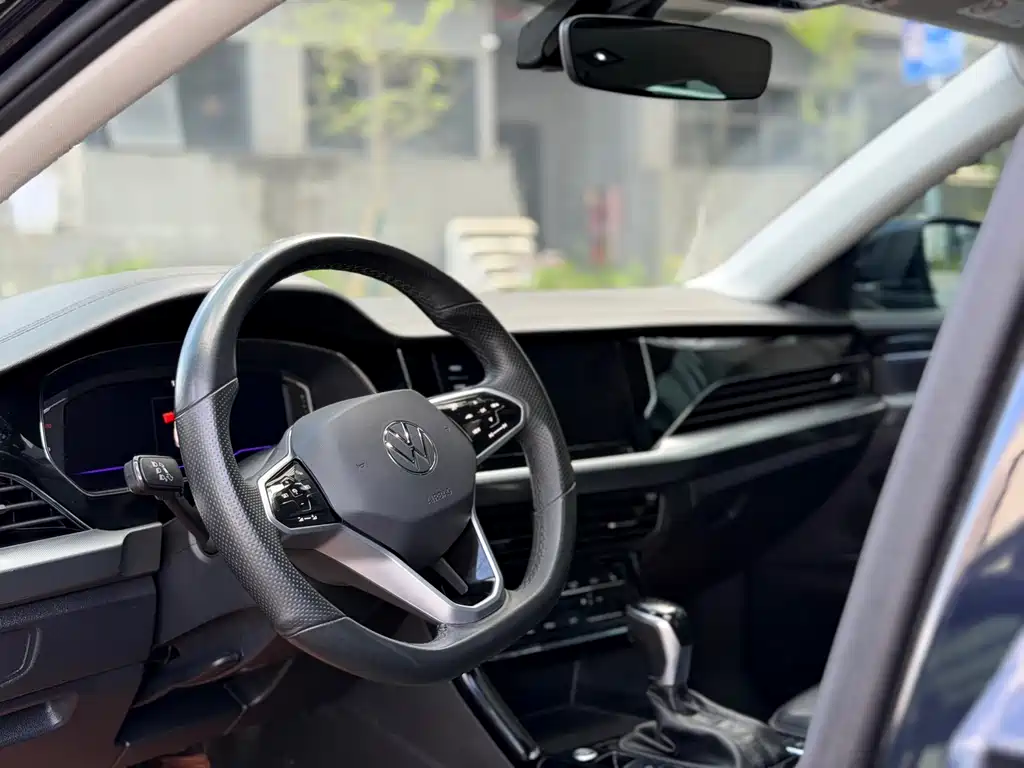 Volkswagen Passat 2023