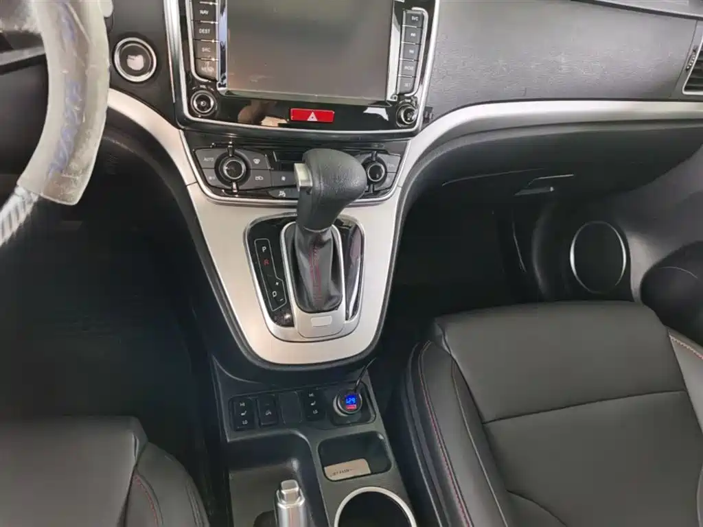 Haval H6 2015 — фото 14
