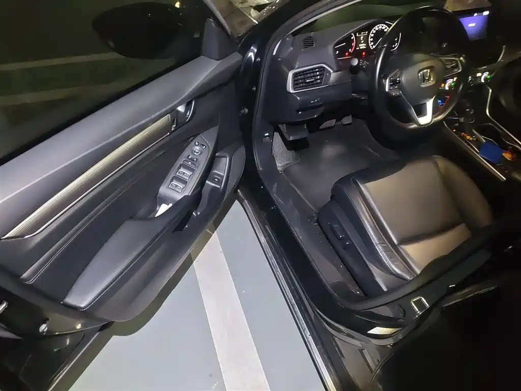 Honda Accord 2020 — фото 14