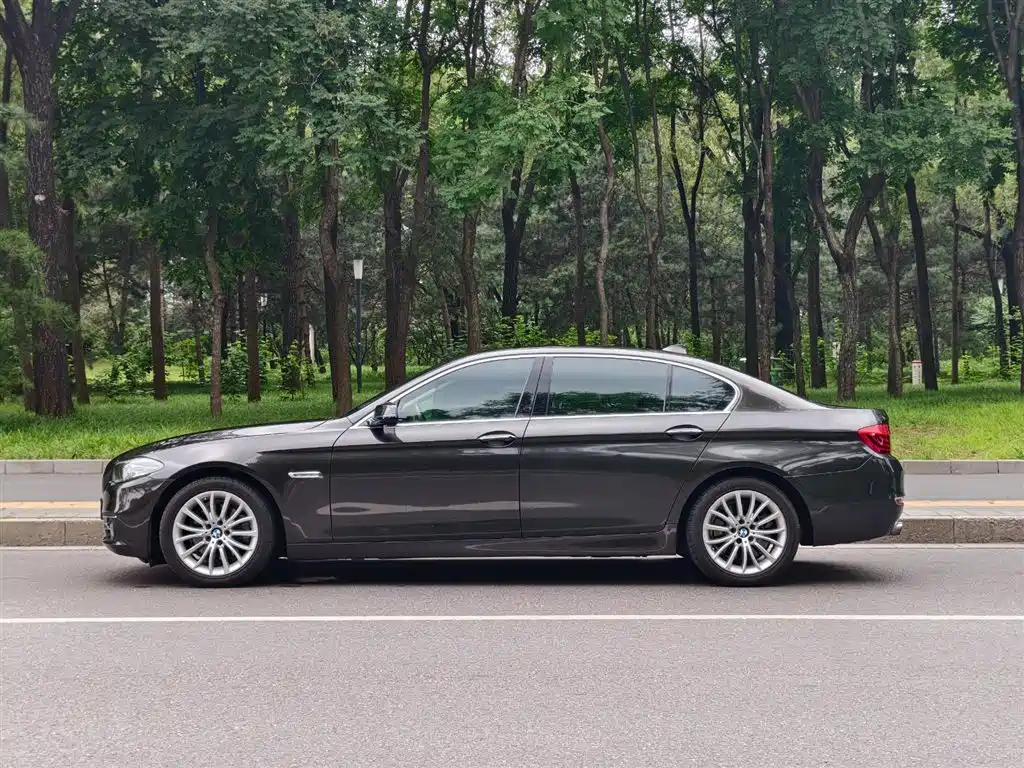 BMW 5 Series 2016