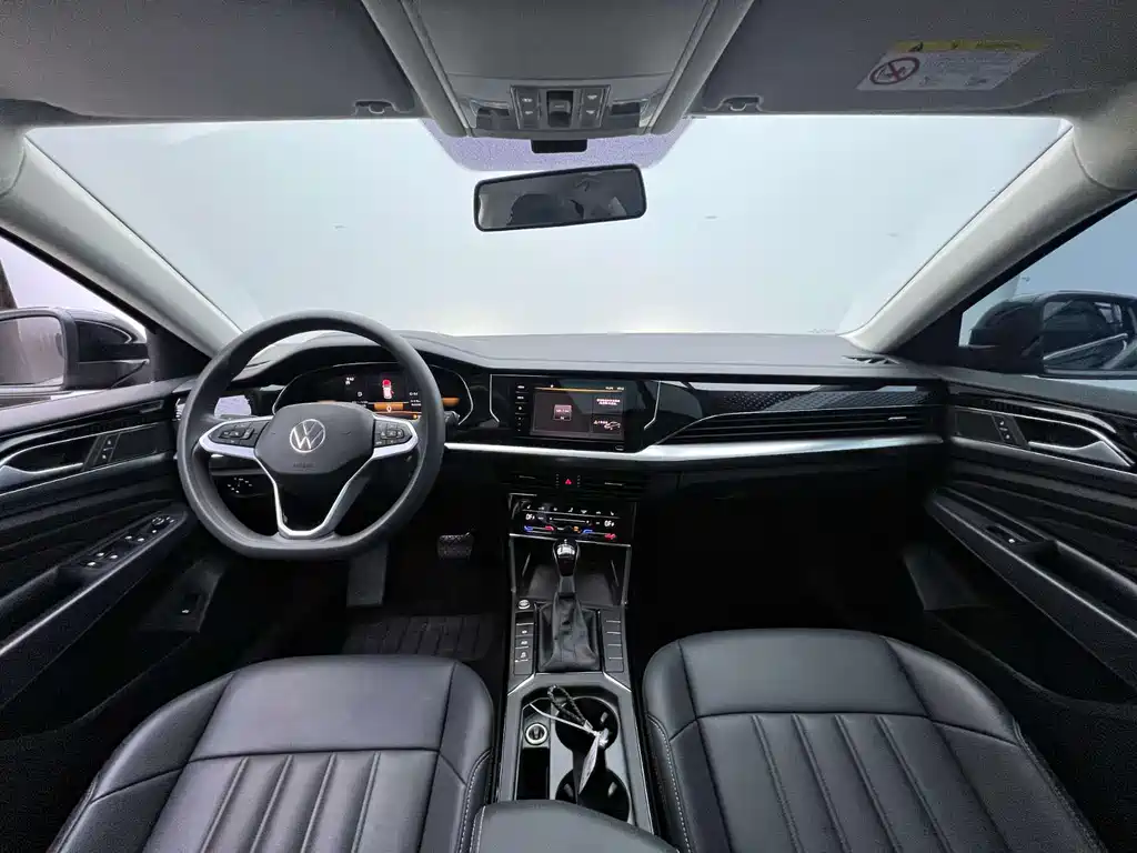Volkswagen Passat 2023 — фото 22