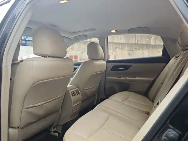 Nissan Teana 2013