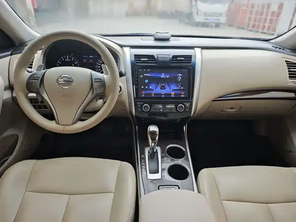 Nissan Teana 2013