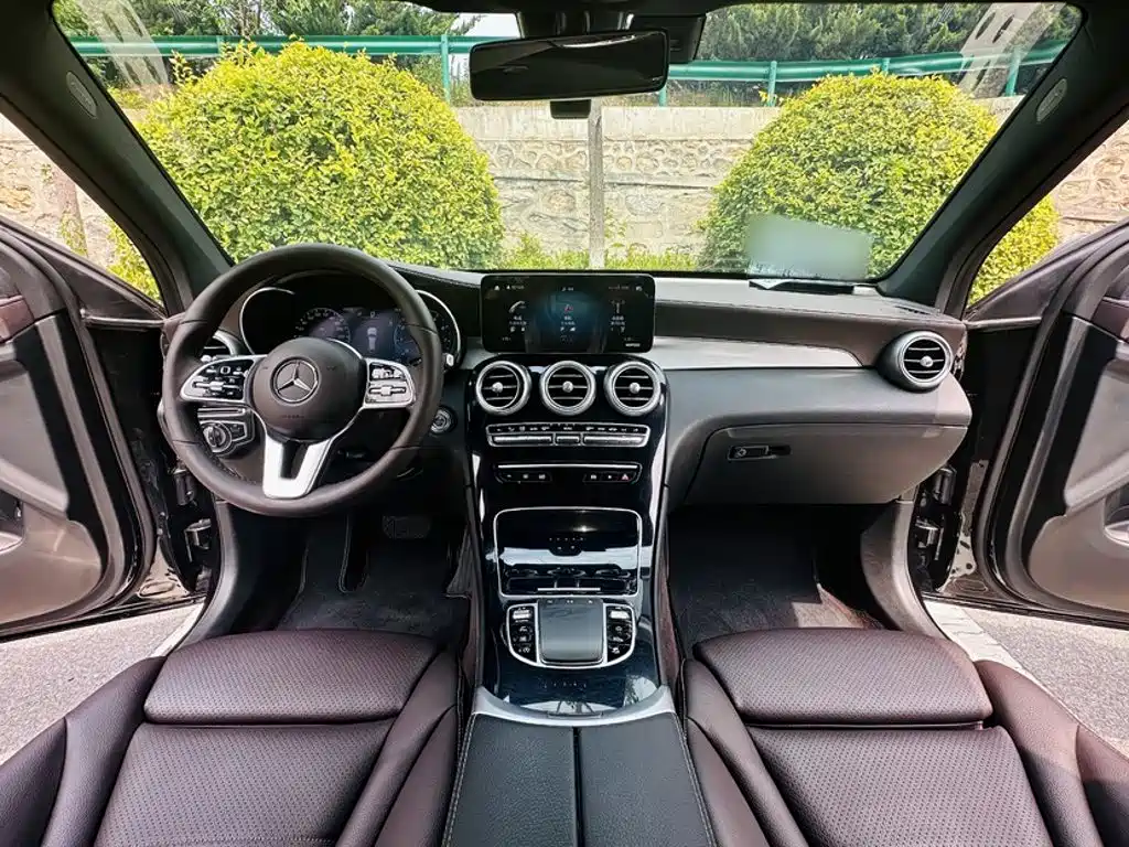 Mercedes-Benz GLC 2020 — фото 20