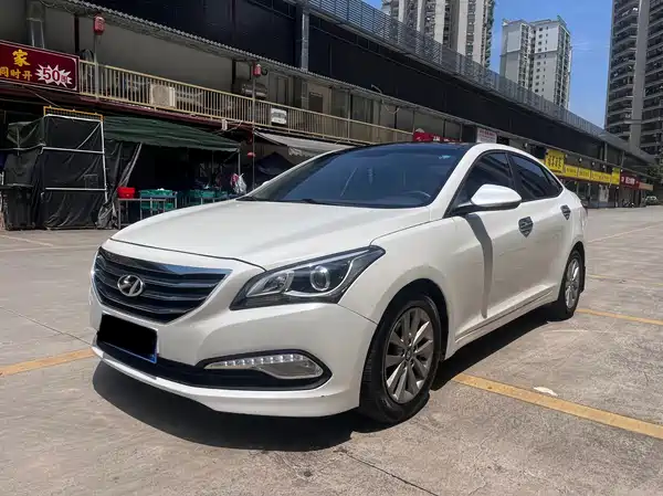Hyundai Mistra 2014