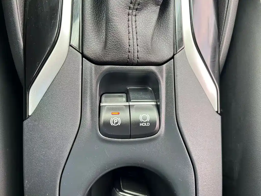 Toyota Corolla 2021 — фото 18
