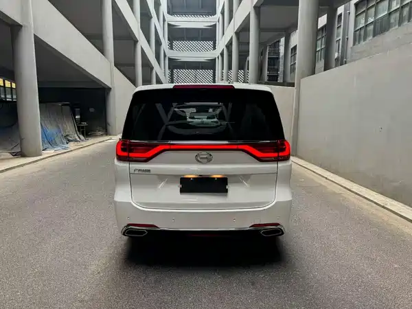 GAC Trumpchi M8 2018