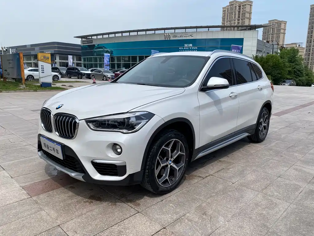 BMW X1 2019 — фото 1