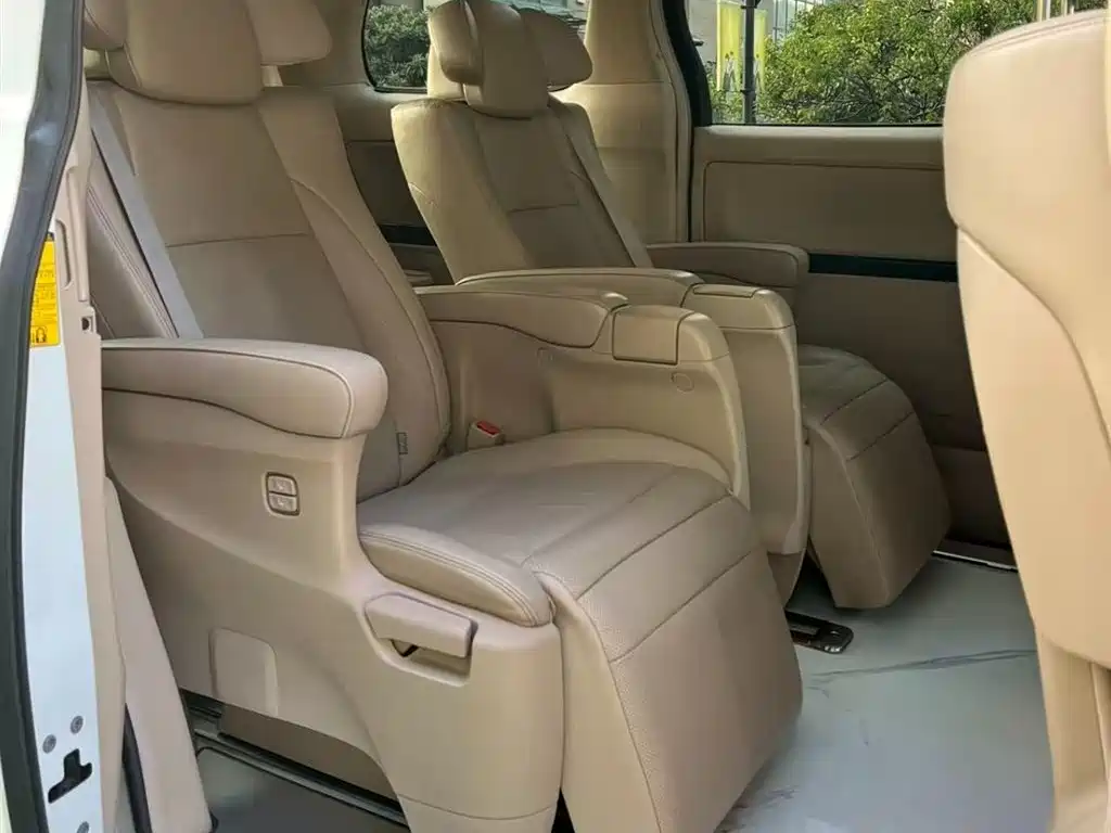 Toyota Alphard 2015 — фото 8