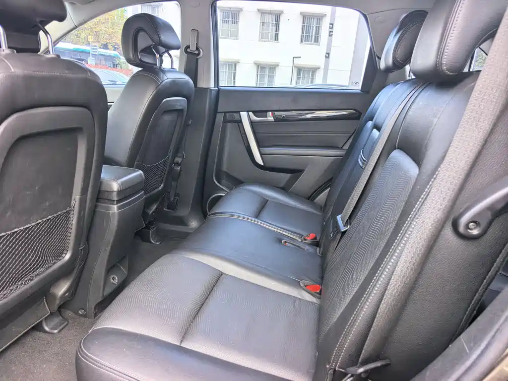 Chevrolet Captiva 2016 — фото 18