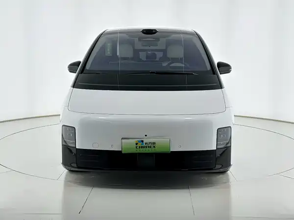 Li Auto MEGA 2025