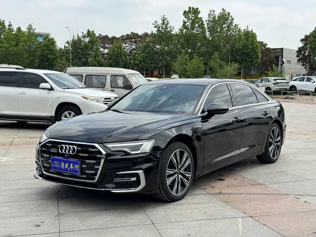Audi A6L 2025 — фото 1