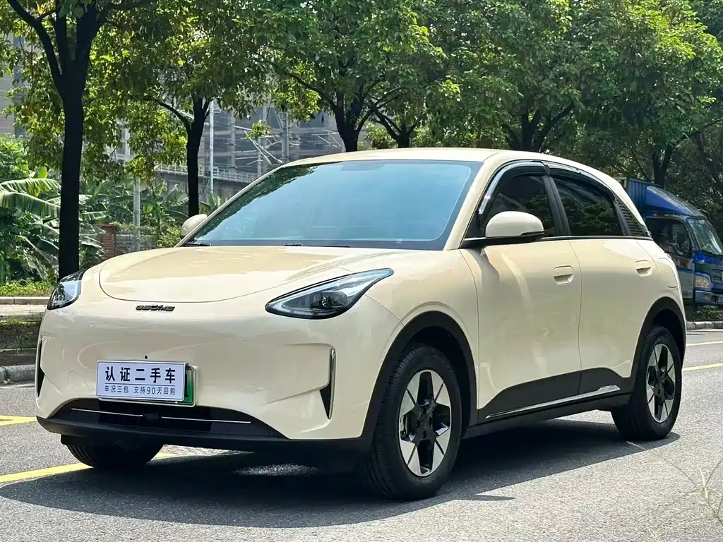 Geely Galaxy Starwish 2025 — фото 1