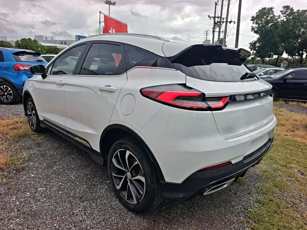 Geely Emgrand S 2021