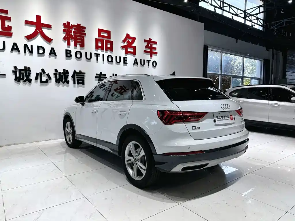 Audi Q3 2022 — фото 19