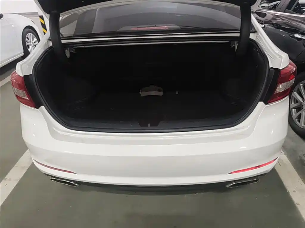 Hyundai Sonata 2016 — фото 19