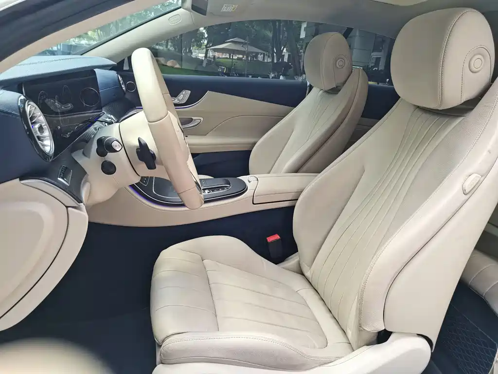 Mercedes-Benz E-Class 2019 — фото 10