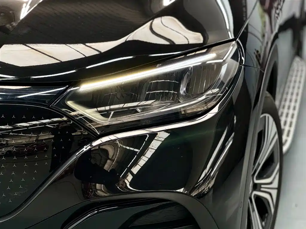 Mercedes-Benz EQE SUV 2024
