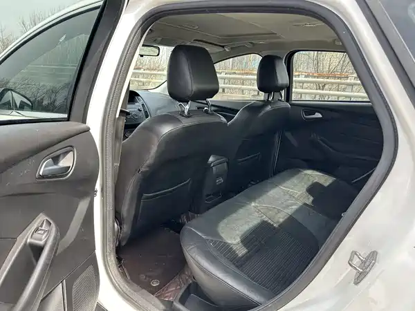 Ford Focus 2015