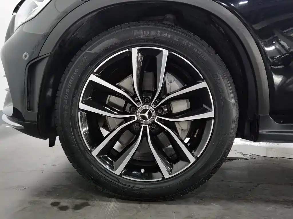 Mercedes-Benz GLC 2020 — фото 17