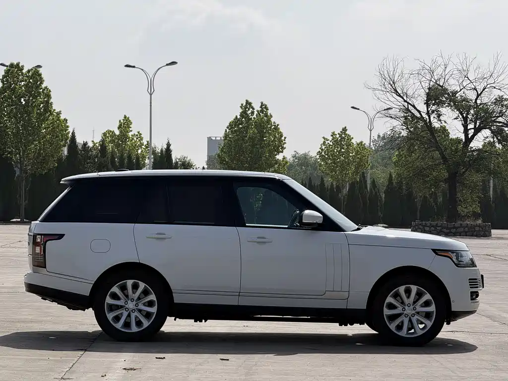 Land Rover Range Rover 2015 — фото 8