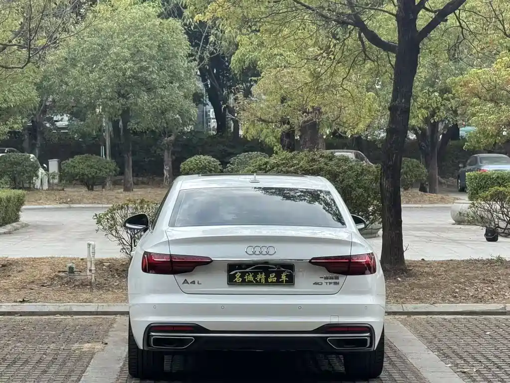 Audi A4L 2020 — фото 14