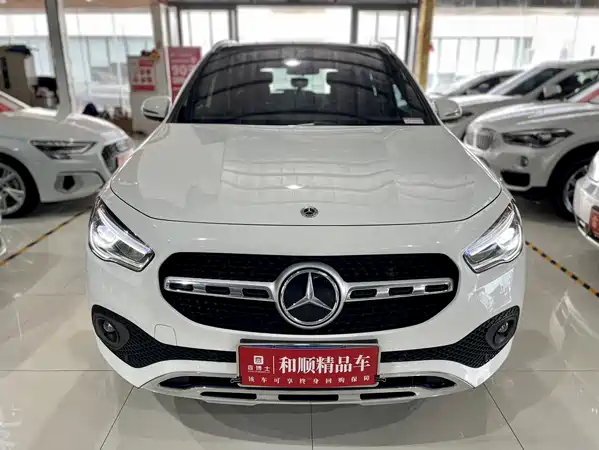 Mercedes-Benz GLA 2021