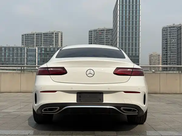 Mercedes-Benz E-Class 2023