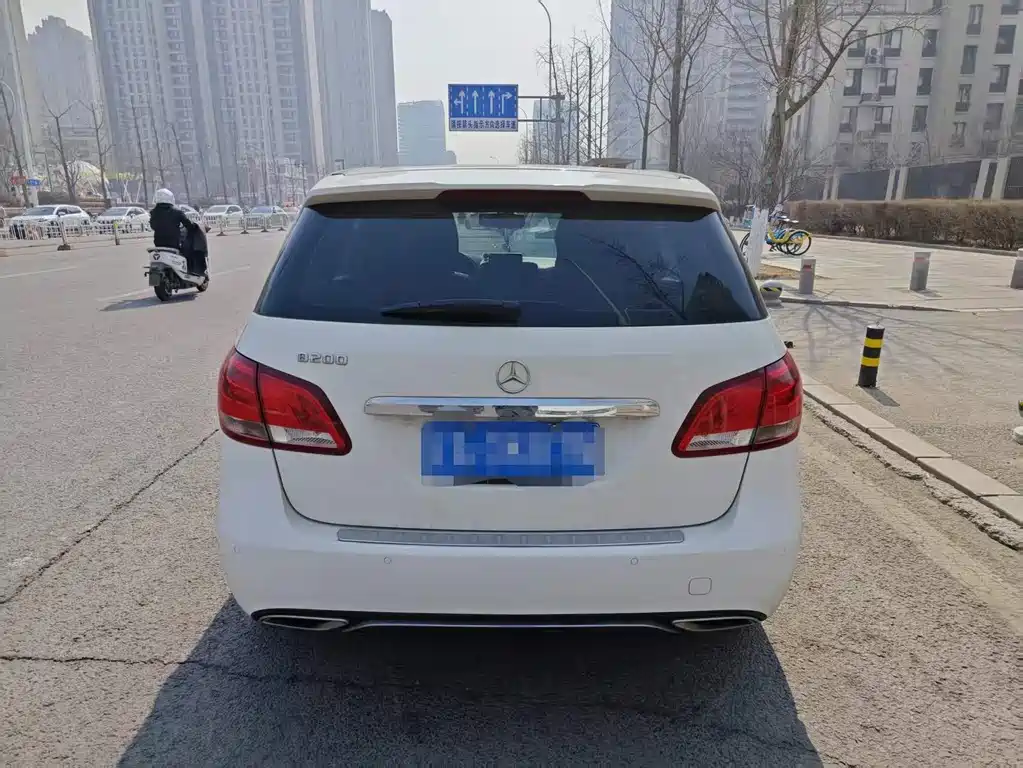 Mercedes-Benz B-Class 2016 — фото 10