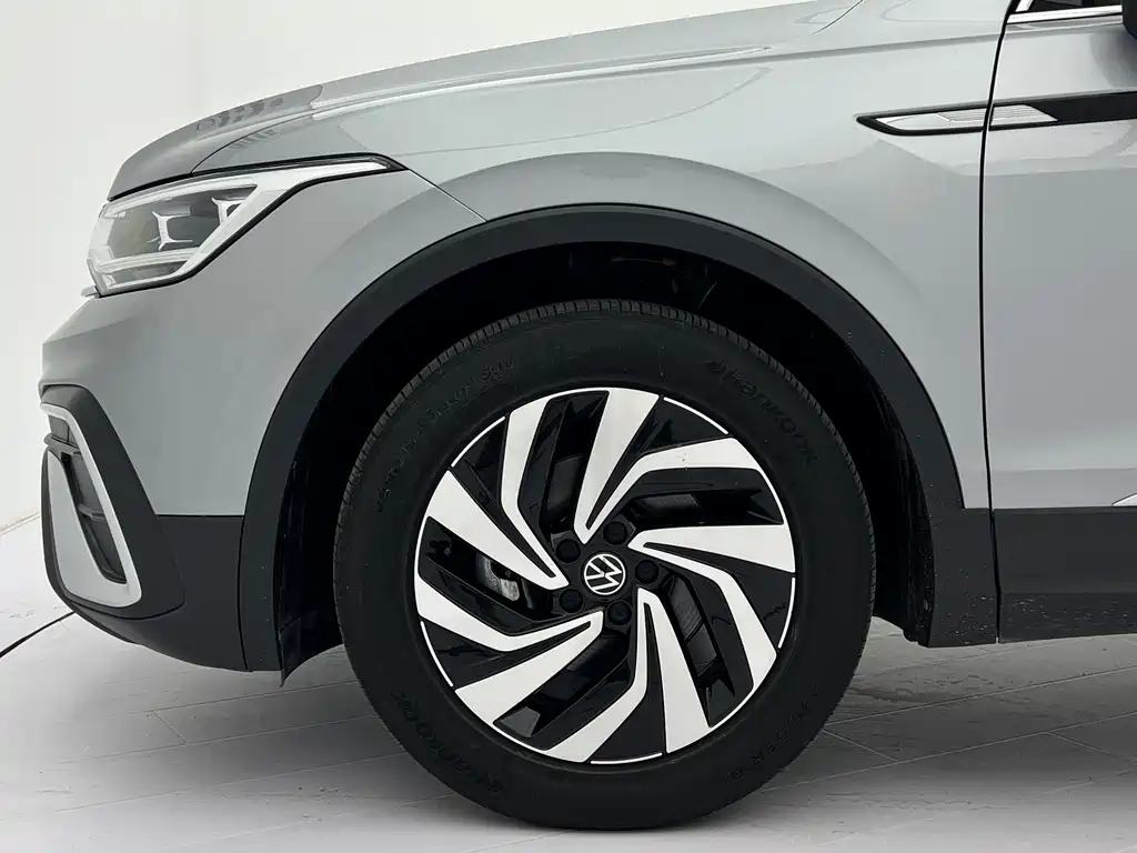 Volkswagen Tiguan L 2022 — фото 23