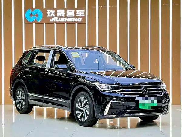 Volkswagen Tiguan L Plug-In Hybrid 2025