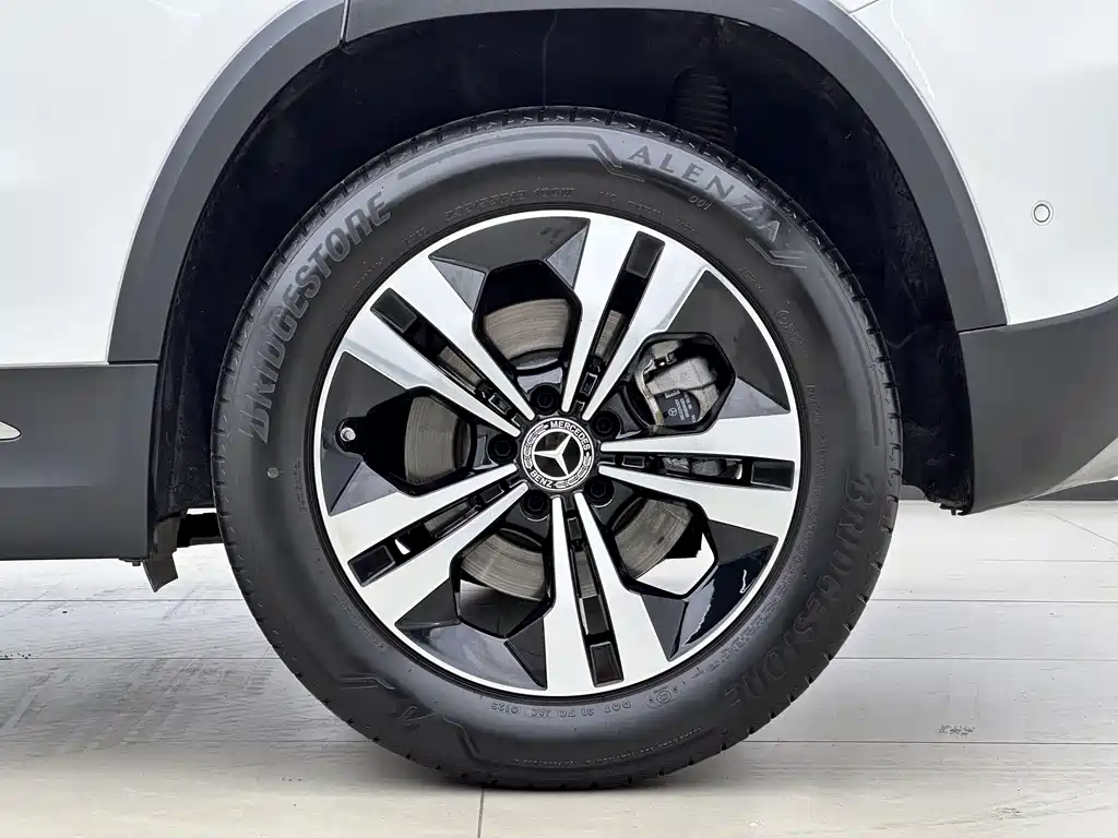 Mercedes-Benz GLA 2023 — фото 12