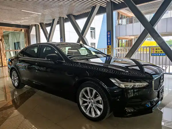Volvo S90 2018