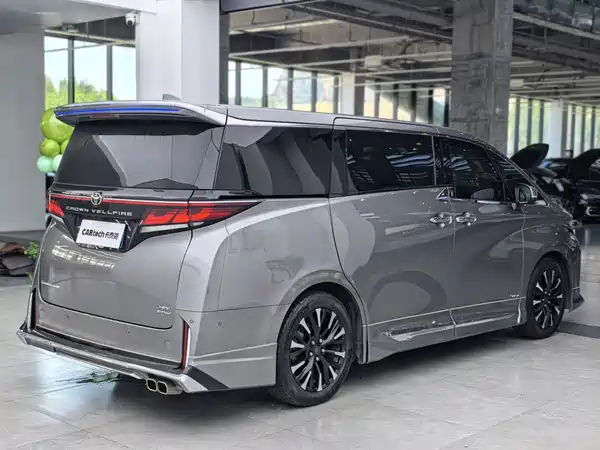 Toyota Vellfire 2024